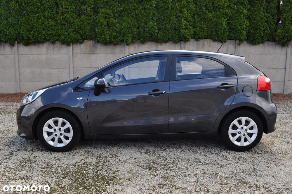 Kia Rio 1.2 Attract - 5