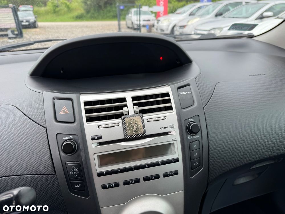 Toyota Yaris 1.0 Luna - 13