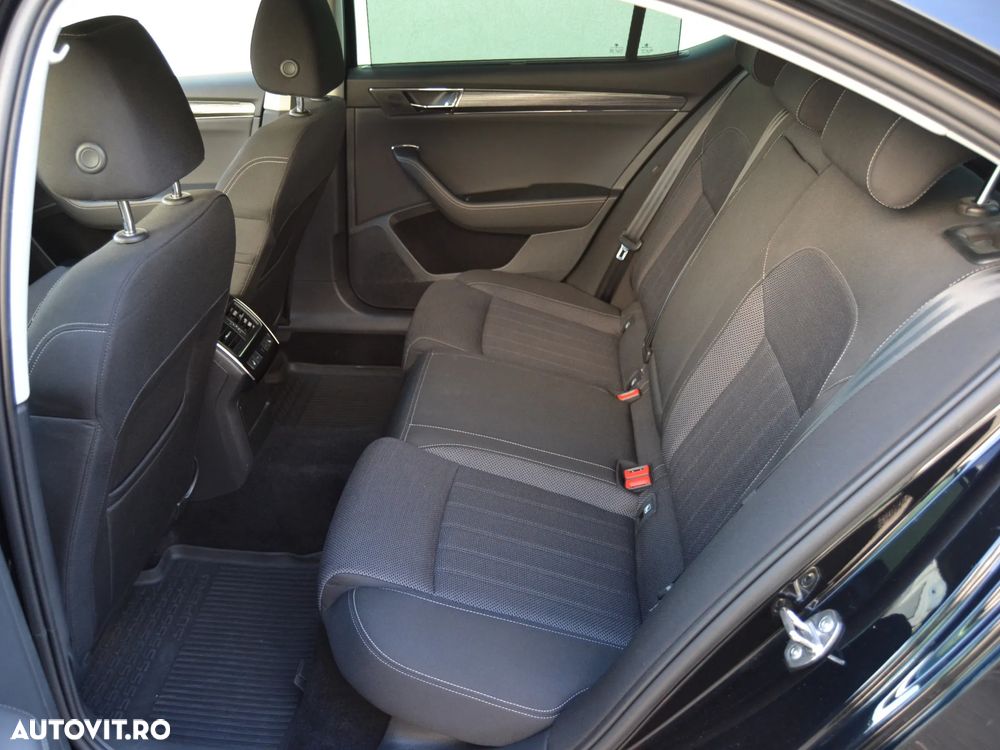 Skoda Superb 2.0 TSI DSG Style - 9