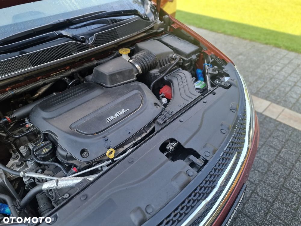 Chrysler Pacifica - 22