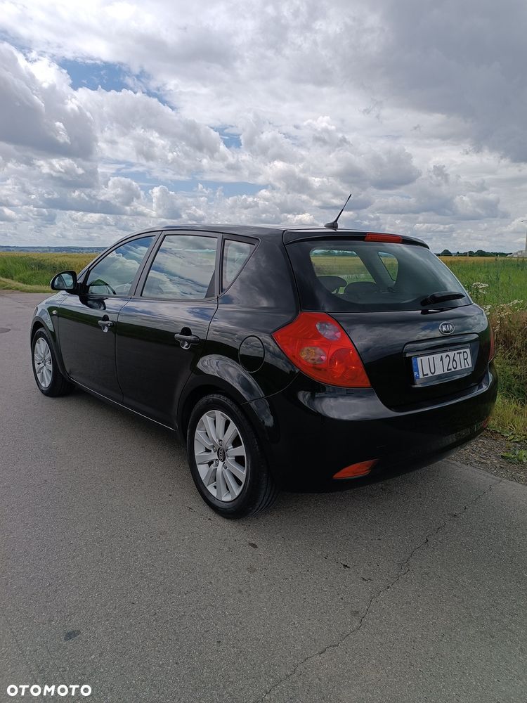 Kia Ceed - 5