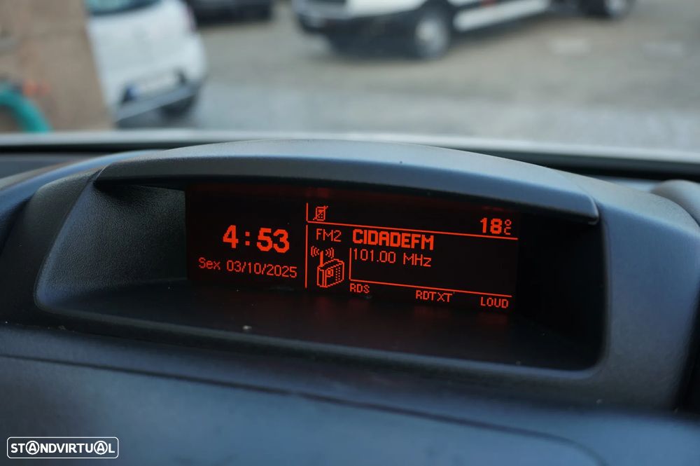 Citroën Berlingo Van 1.6 HDI 3 Lugares IVA/DEDUTÍVEL - 23