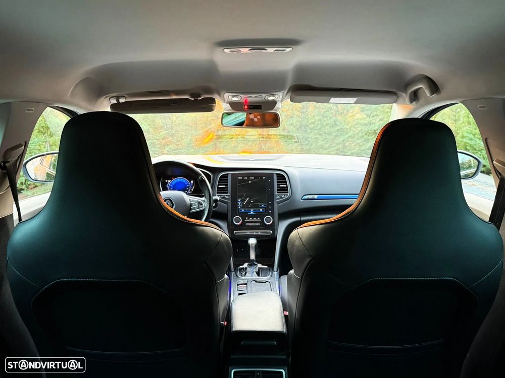 Renault Mégane Break ver-dci-110-fap-edc-bose-edition - 24