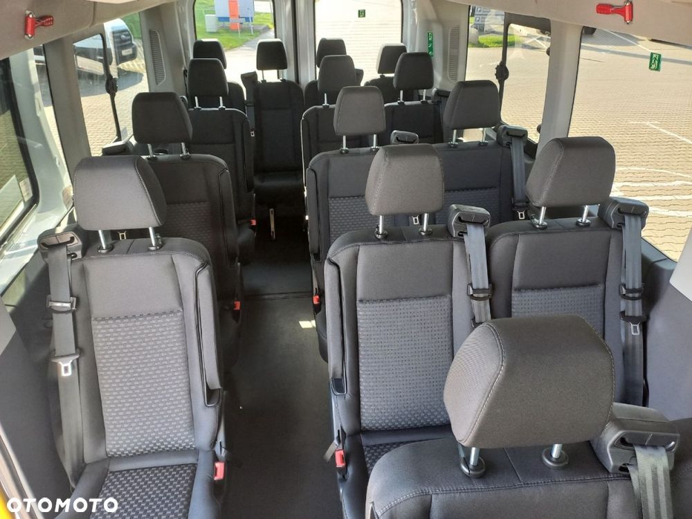 Ford Transit autobus - 16
