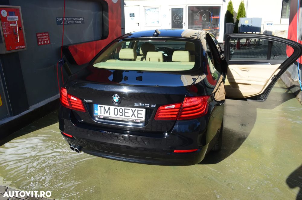 BMW Seria 5 520d xDrive - 7