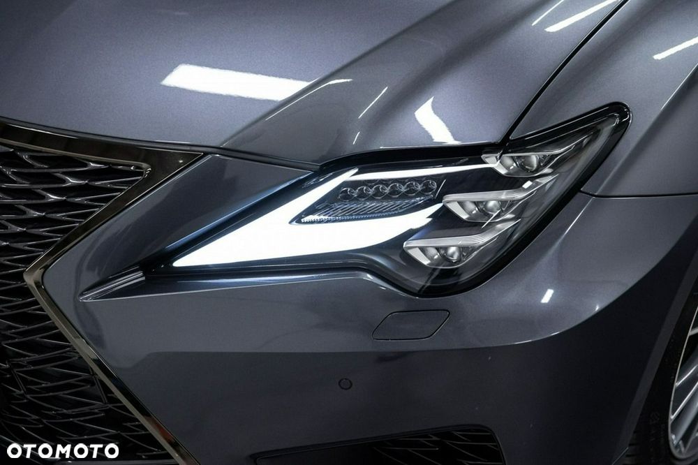 Lexus RC - 17