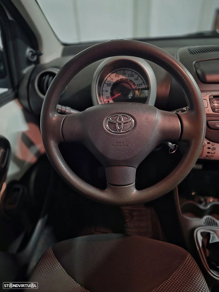 Toyota Aygo 1.0 Power Pack+AC+JLL+VSC - 11