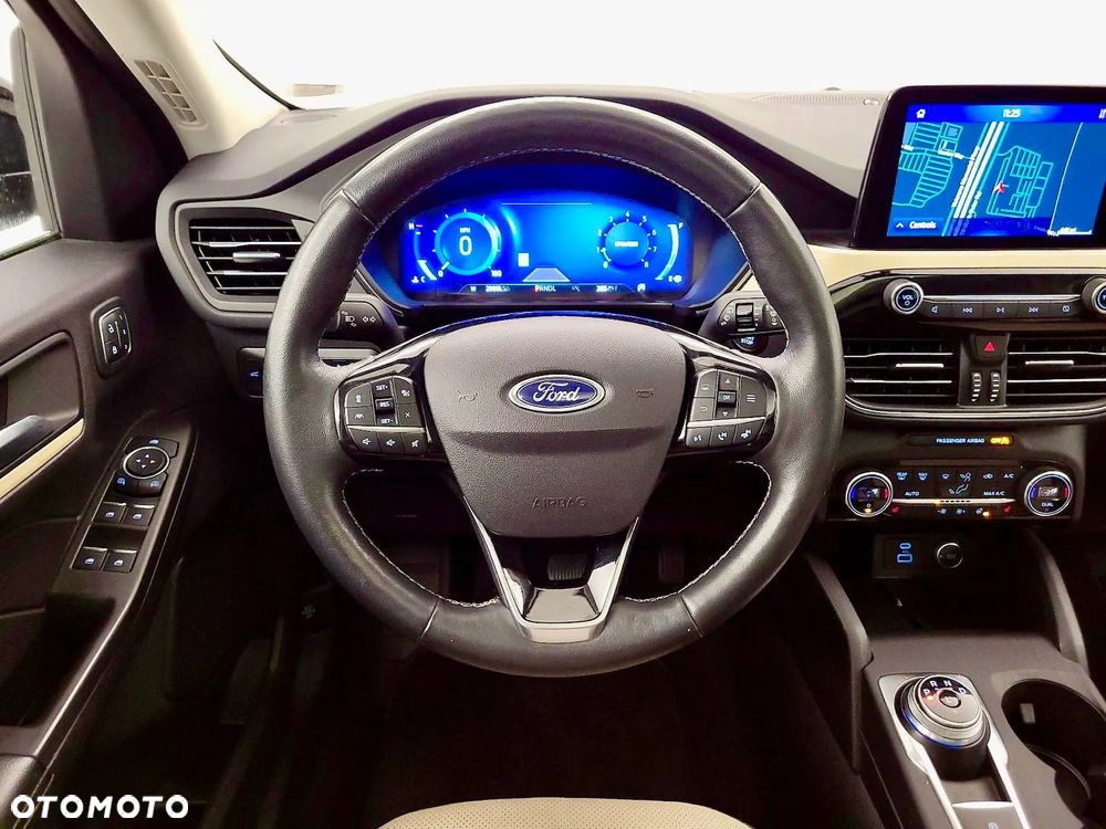 Ford Escape 2.0 EcoBoost AWD Titanium - 9