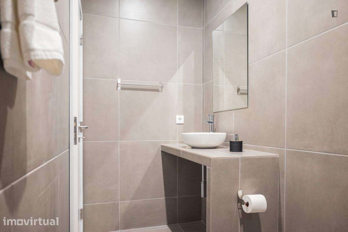Apartamento com 2 quartos - localizado em Campanhã Porto - Grande imagem: 3/54