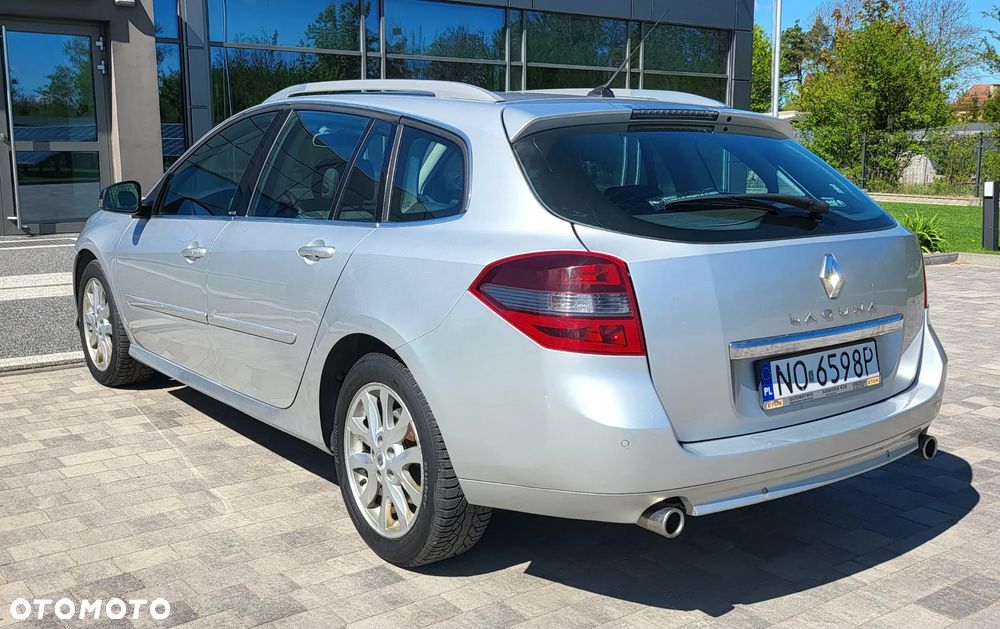 Renault Laguna 2.0 dCi FAP Initiale - 4