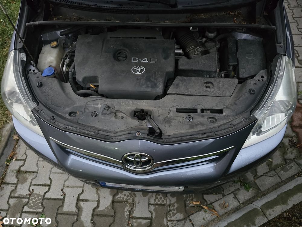 Toyota Verso 2.0 D-4D Sol - 12