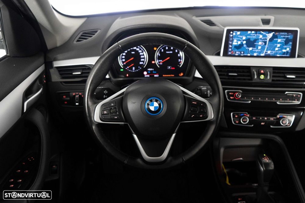 BMW X1 25 e xDrive Corporate Edition - 21