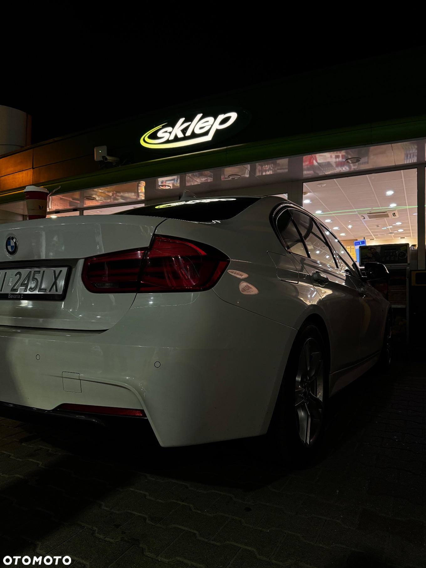 BMW Seria 3 318i - 15
