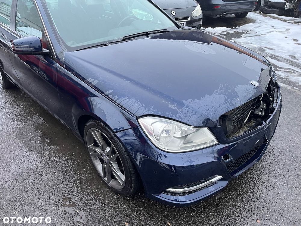 Mercedes-Benz Klasa C 220 CDI 7G-TRONIC Edition - 6