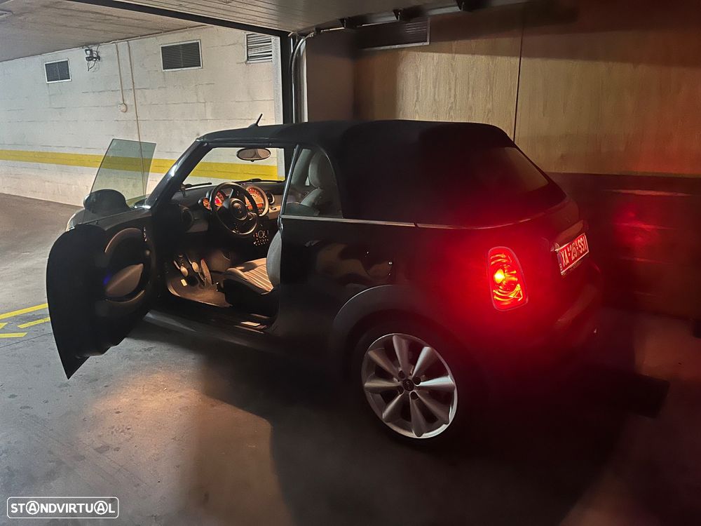 MINI Cabrio Cooper D - 12