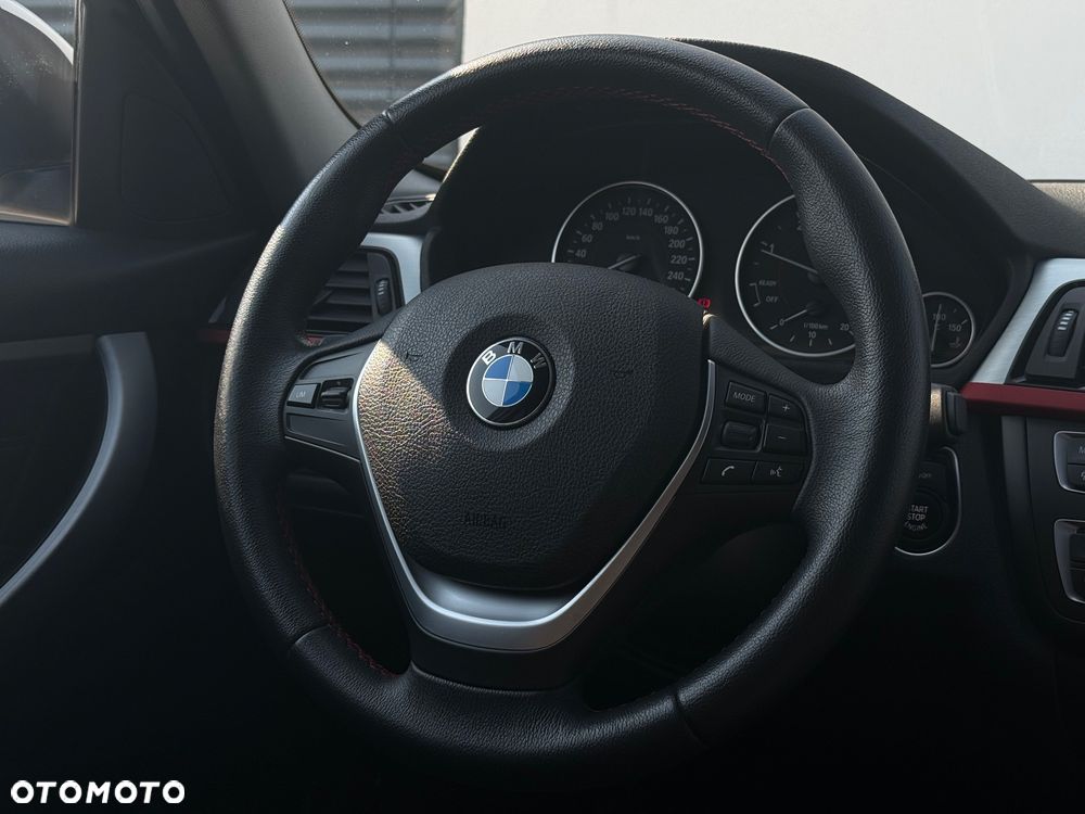 BMW Seria 3 320d - 10