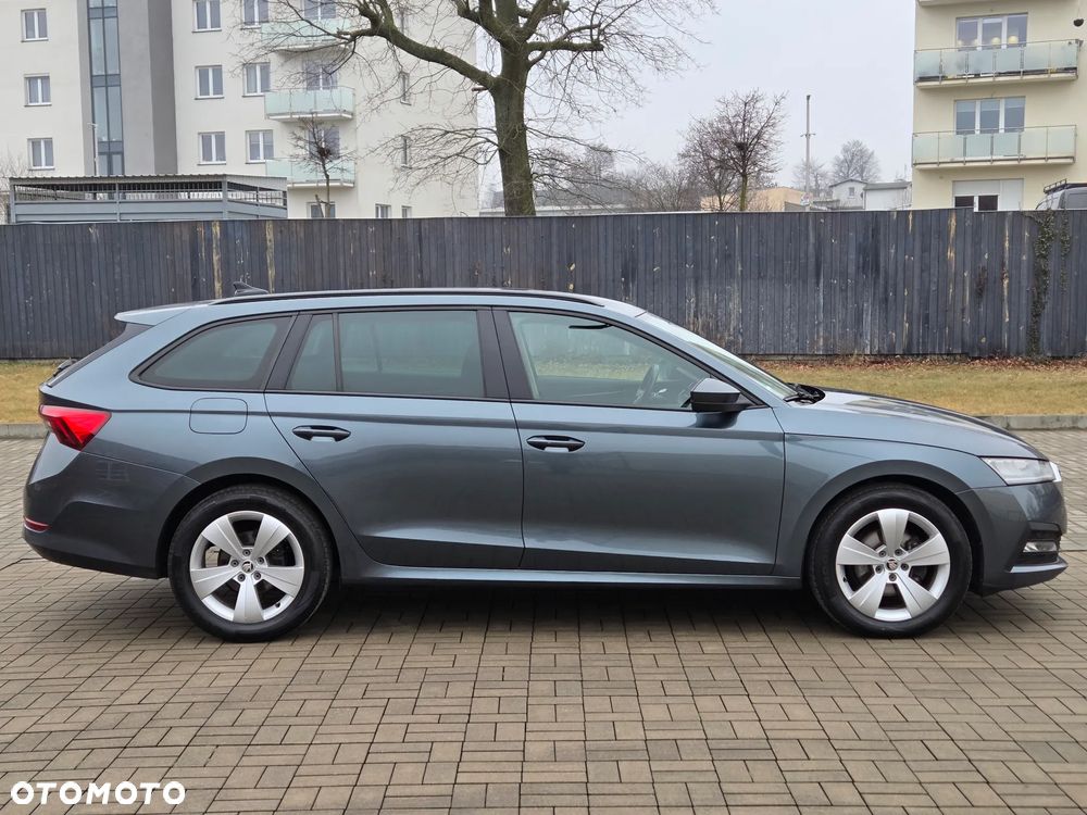 Skoda Octavia 2.0 TDI DSG Edition - 6