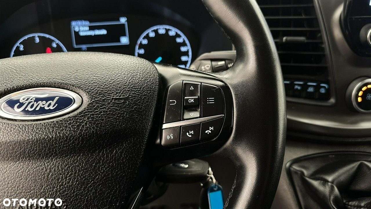 Ford Transit Custom - 13