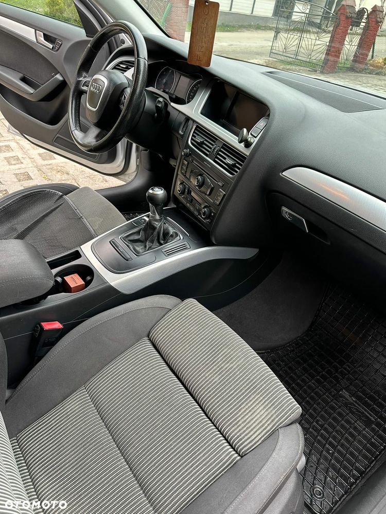 Audi A4 Limousine 2.0 TDI DPF Ambiente - 8