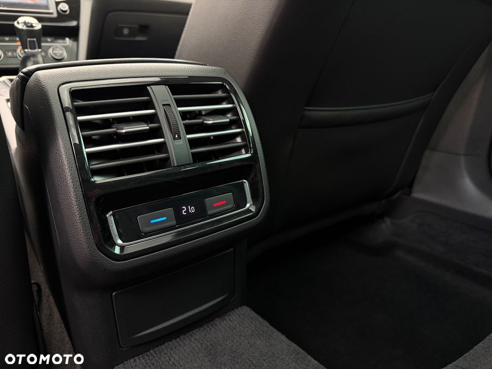 Volkswagen Passat 2.0 TDI BMT 4Mot Highline - 27
