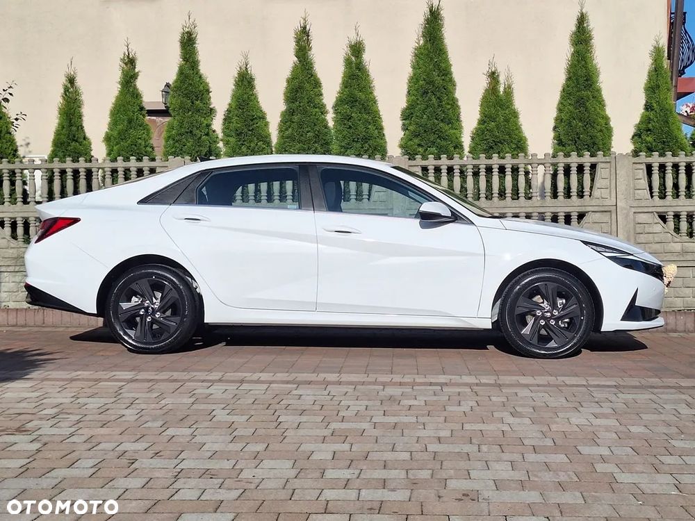 Hyundai Elantra 1.6 Smart - 19
