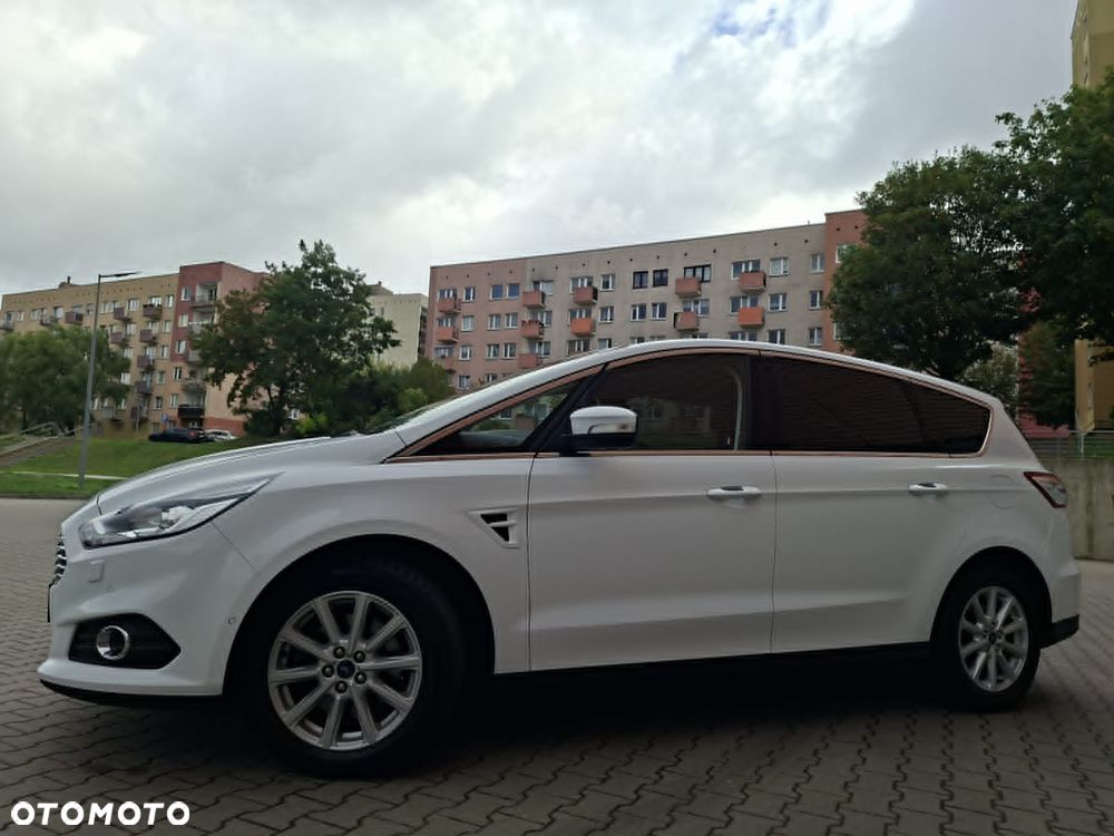 Ford S-Max 2.0 TDCi Titanium PowerShift - 15