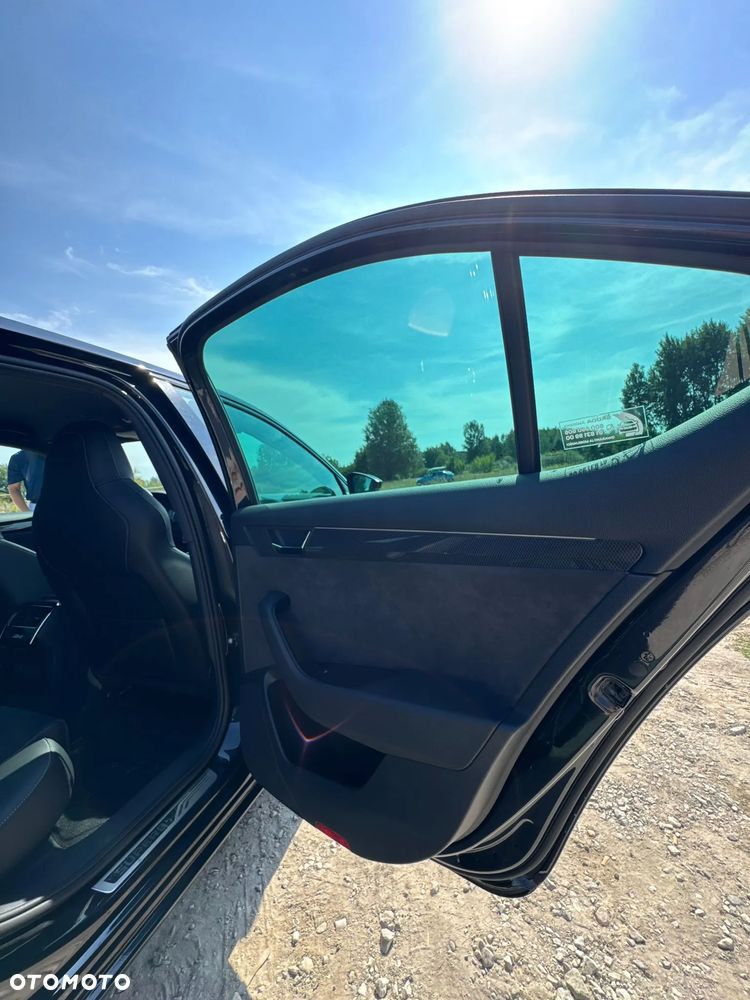 Skoda Superb 2.0 TSI 4x4 Sportline DSG - 21