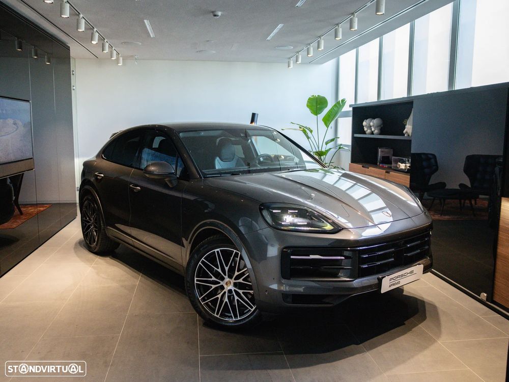 Porsche Cayenne Coupé E-Hybrid - 6