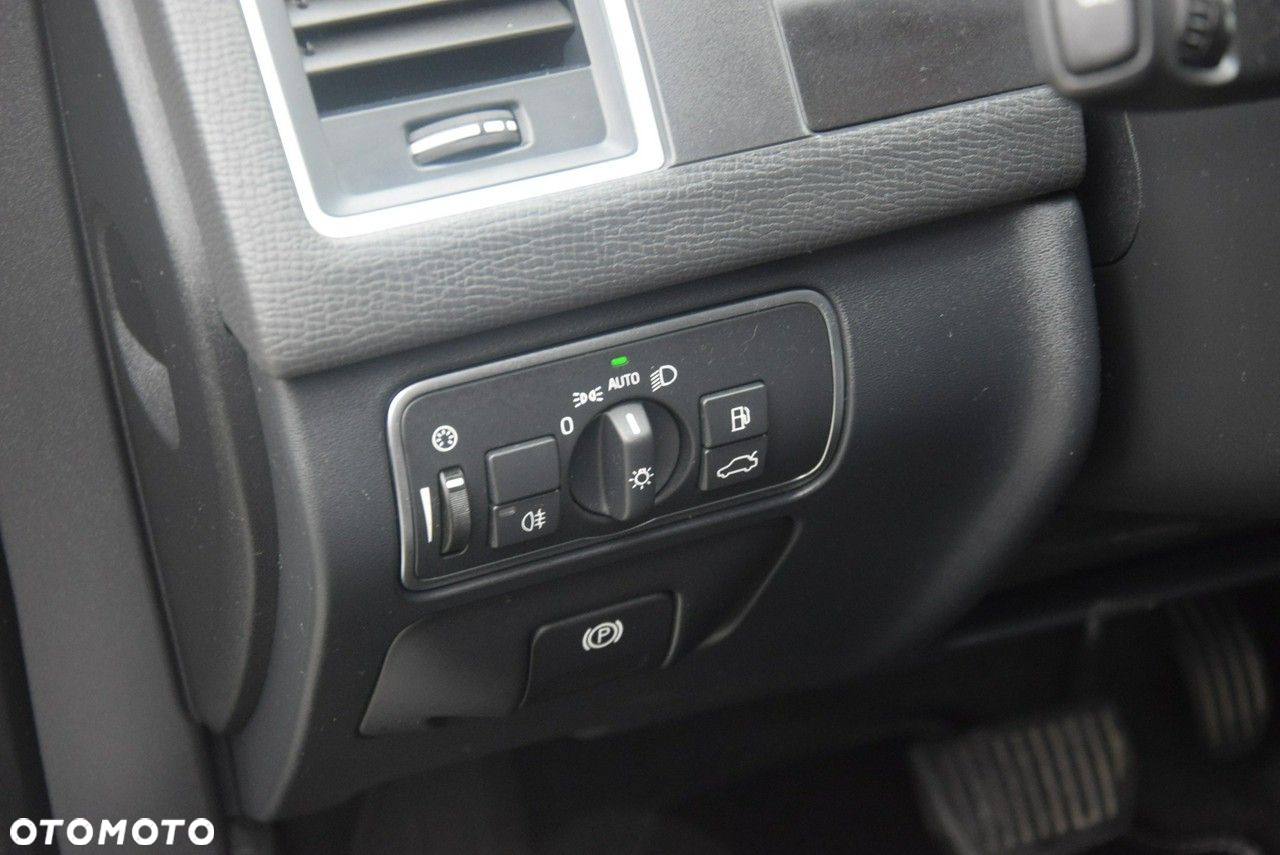 Volvo XC 60 D3 Drive-E Kinetic - 29