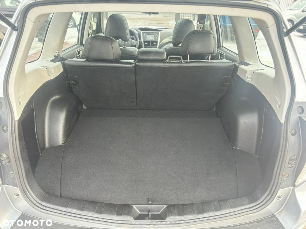 Subaru Forester 2.0 D Exclusive - 28