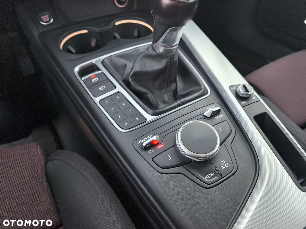 Audi A4 Avant 2.0 TDI Sport - 28