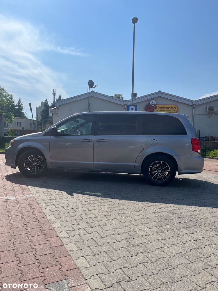 Dodge Grand Caravan - 13