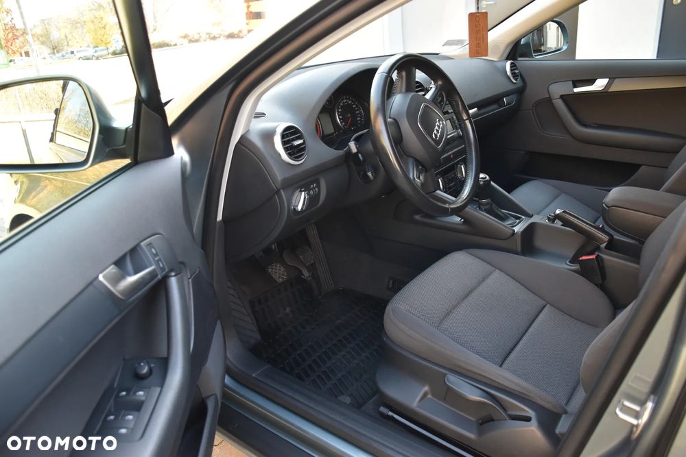 Audi A3 Sportback - 18