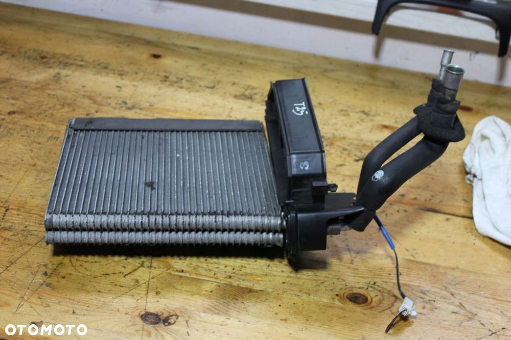 PAROWNIK KLIMATYZACJI COROLLA VERSO II AVENSIS T25 EUROPA - 11