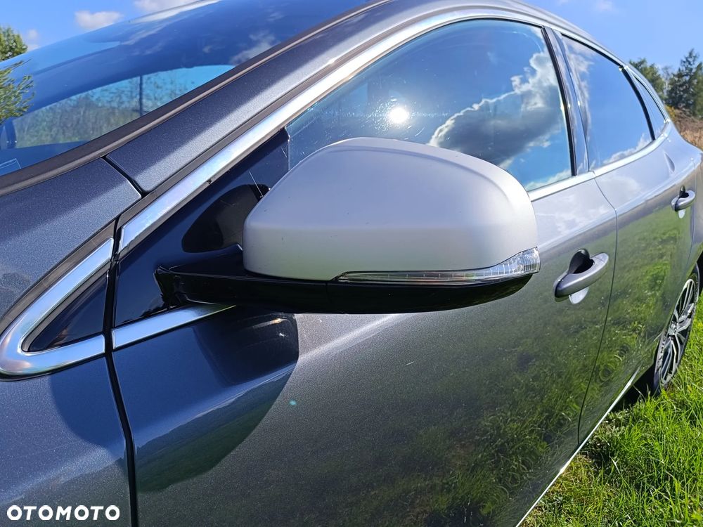 Volvo V40 D2 Momentum - 27