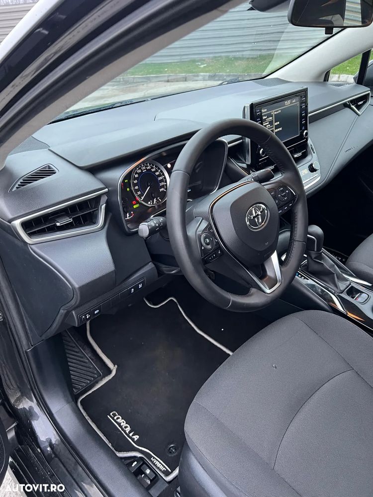 Toyota Corolla Sedan 1.8 HSD Dynamic - 20