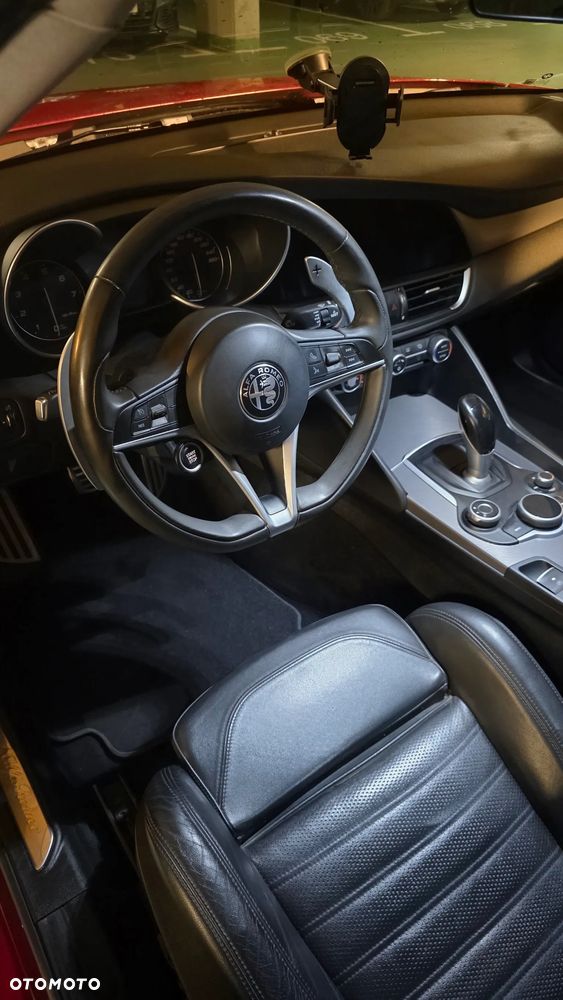 Alfa Romeo Giulia 2.0 Turbo Veloce Q4 - 17