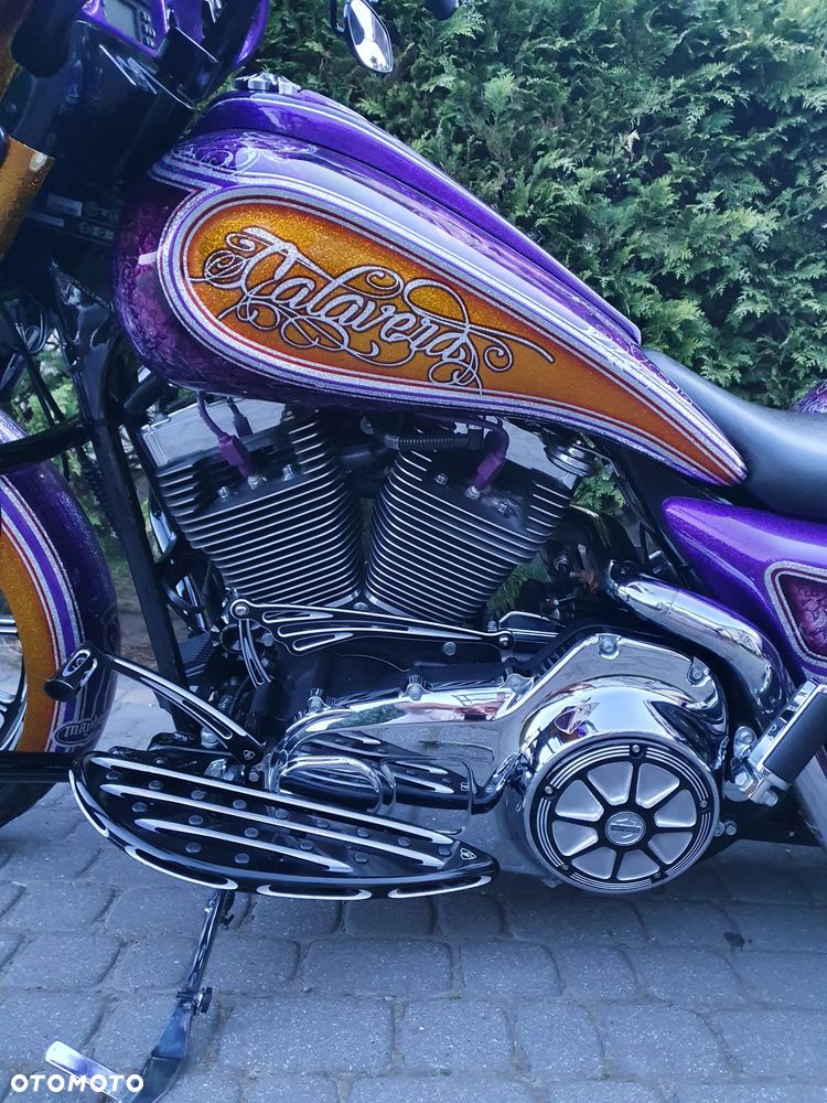 Harley-Davidson FLHTCU Ultra - 15