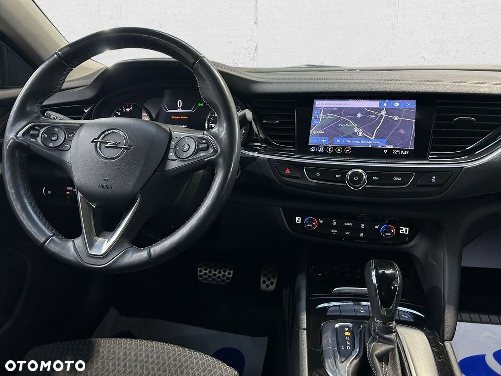 Opel Insignia - 18