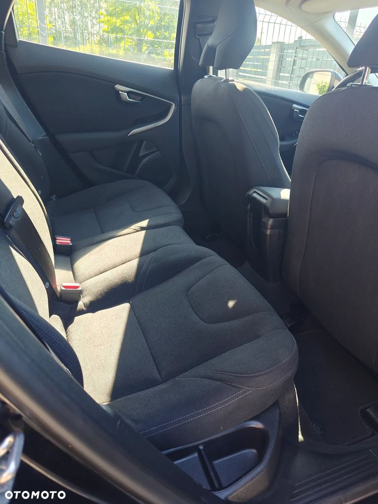 Volvo V40 T3 Kinetic - 9