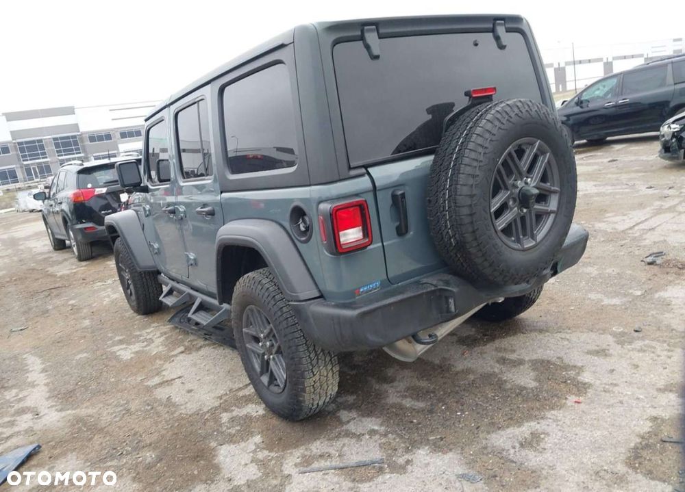 Jeep Wrangler - 5