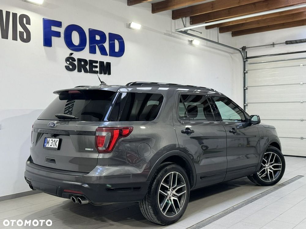 Ford Explorer - 6