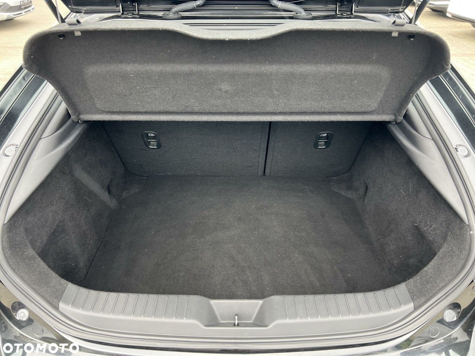 Mazda 3 - 9