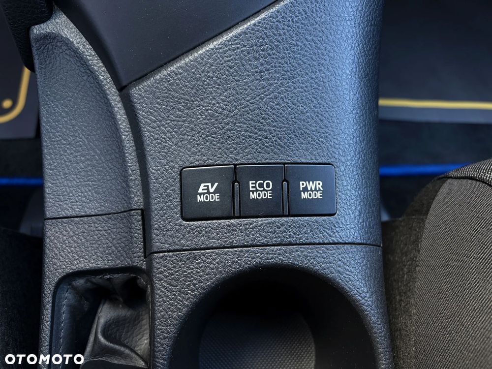 Toyota Auris 1.8 HSD Prestige - 35