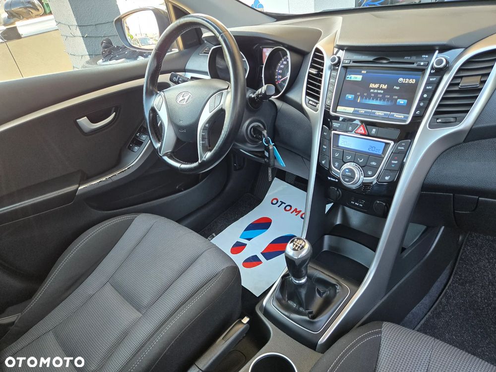 Hyundai i30 1.6 GDI Premium - 10