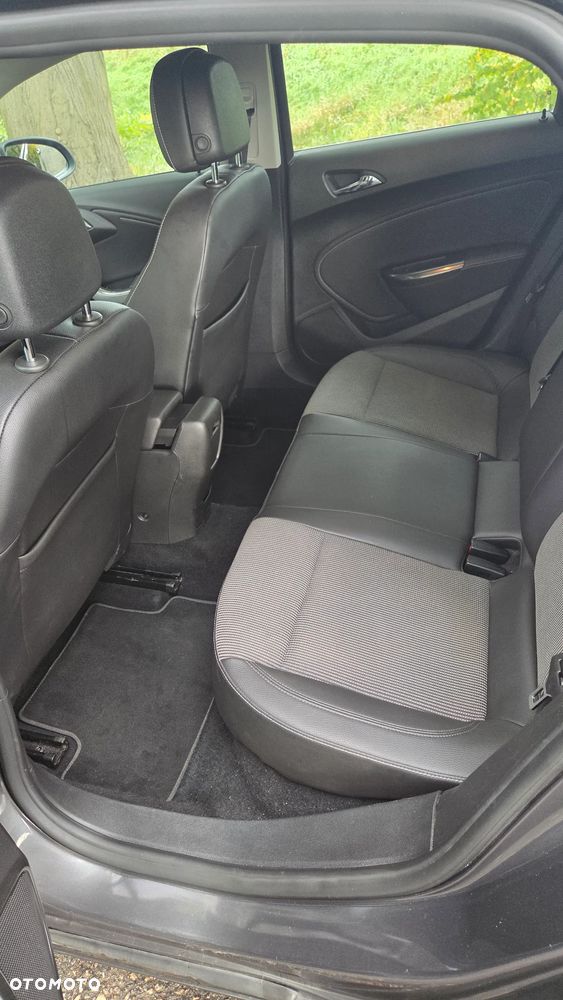 Opel Astra - 10