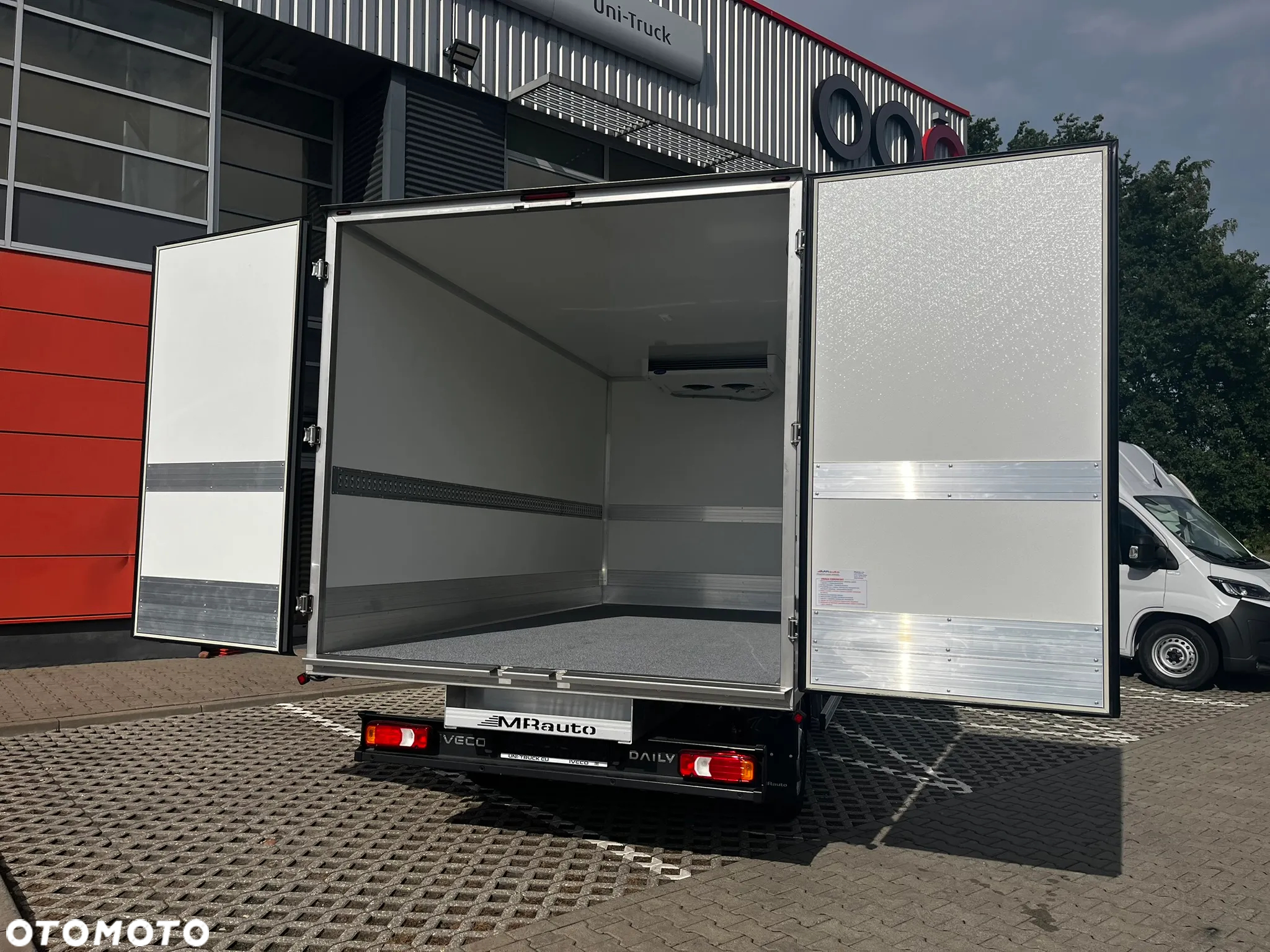Iveco DAILY 35S18 - 7