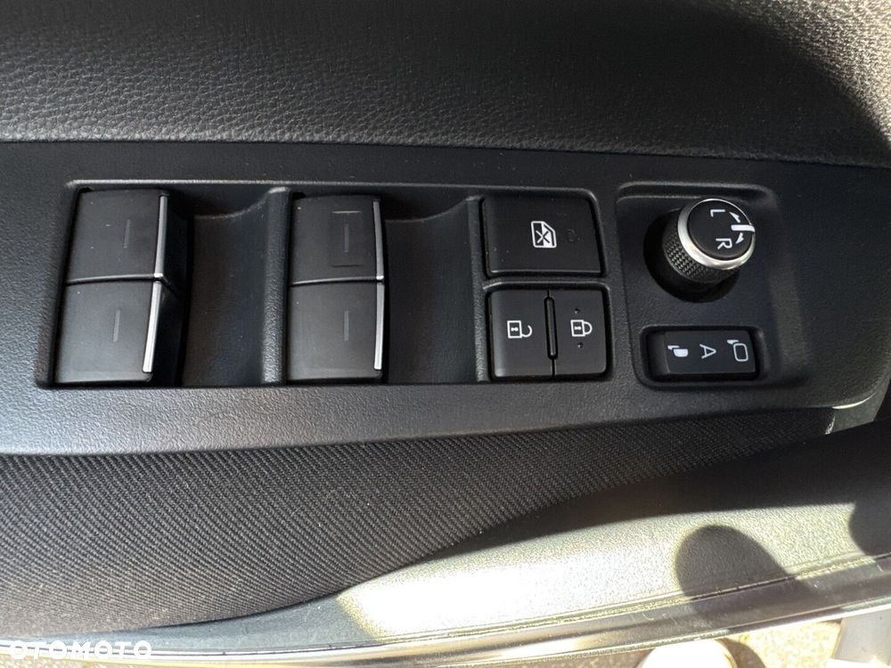 Toyota Corolla 1.8 Hybrid Comfort - 23