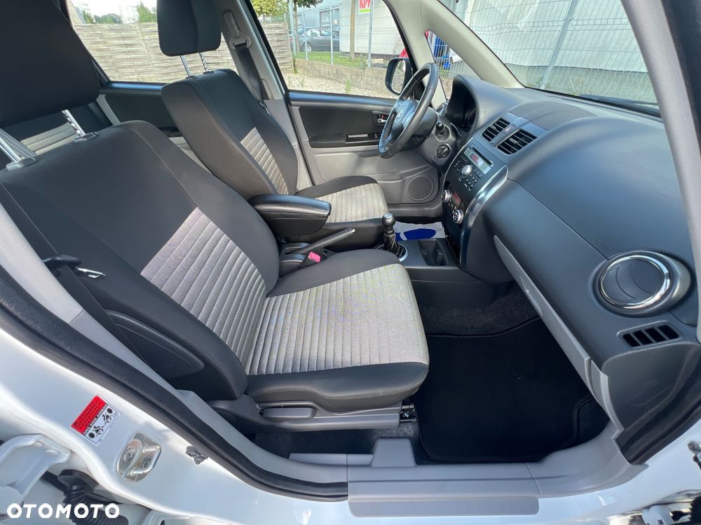 Suzuki SX4 1.6 VVT 4x2 City+ - 27