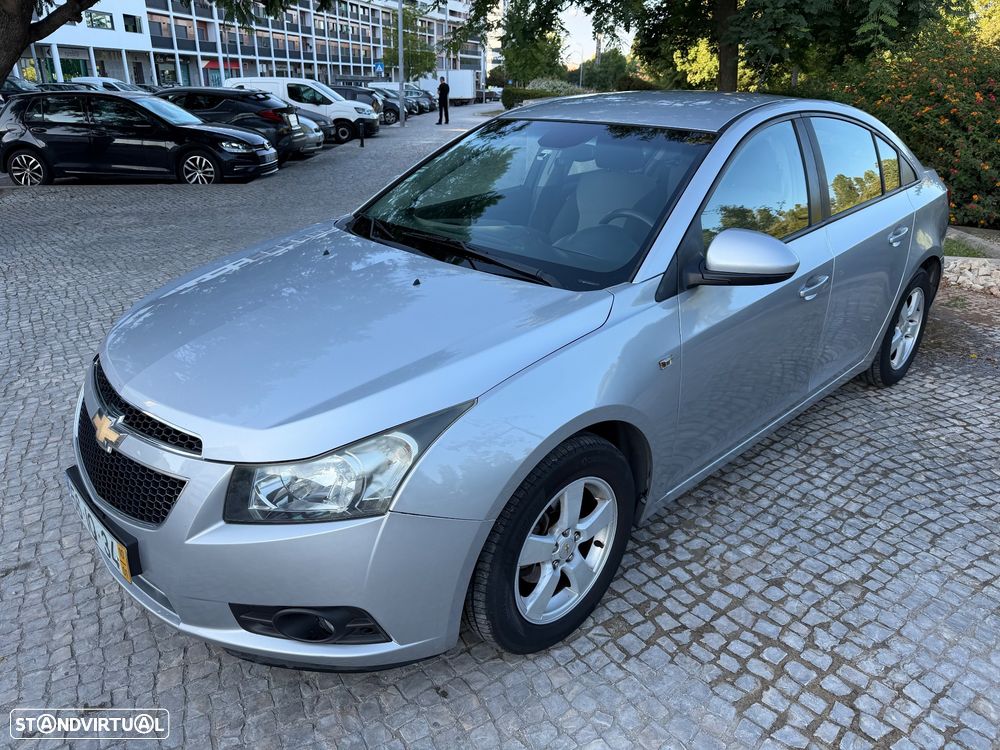 Chevrolet Cruze 1.6 LS - 5